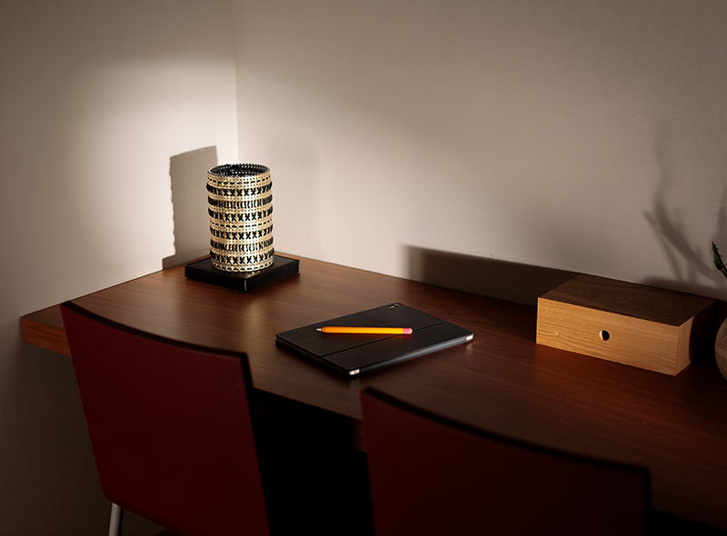 Cacchu Light・甲冑ライト|レザー（革）ムードライト・室内照明